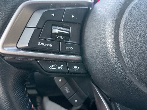 Used 2019 Subaru Crosstrek 2.0i Premium w/ Eyesight System image 19