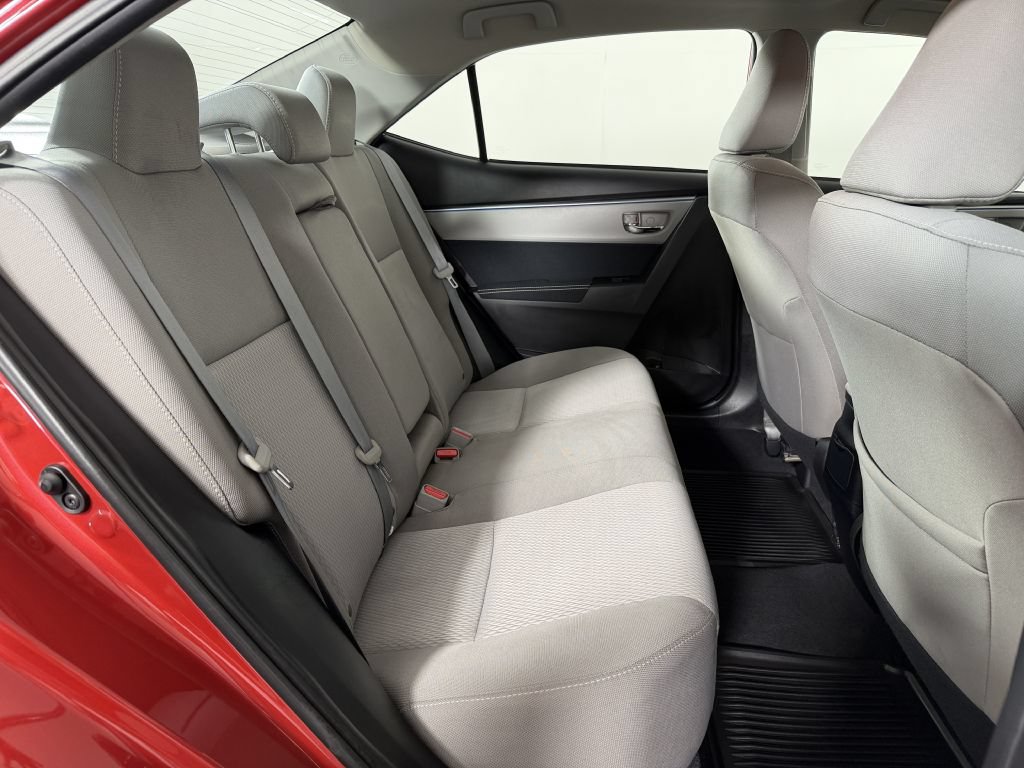 Used 2015 Toyota Corolla LE FWD image 25