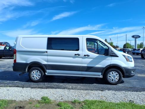 Used 2023 Ford Transit 250 Low Roof w/ Exterior Upgrade Package RWD image 2