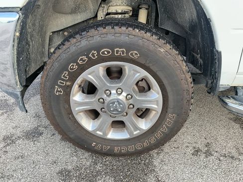 Used 2025 RAM 2500 Big Horn AWD/4WD image 2