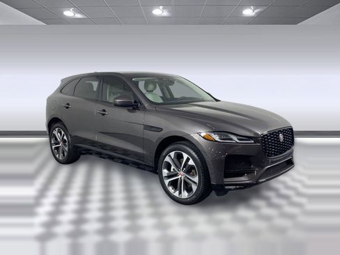 New 2023 Jaguar F-PACE S image 5