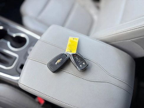 Used 2018 Chevrolet Traverse Premier AWD/4WD image 20