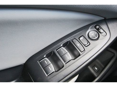 Used 2019 Honda Accord EX image 21