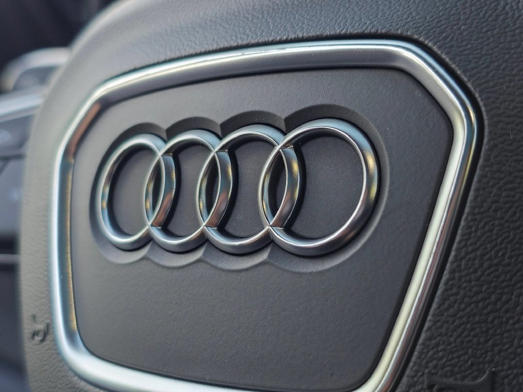 Used 2022 Audi Q7 2.0T Premium w/ Convenience Package AWD/4WD image 20