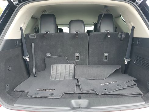 Certified 2023 Nissan Pathfinder SL image 7