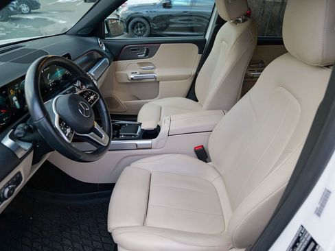 Used 2021 Mercedes-Benz GLB 250 4MATIC image 19