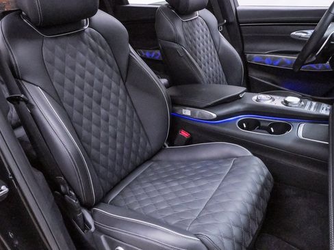 Certified 2025 Genesis GV70 3.5T Sport w/ Sport Advanced Package image 15