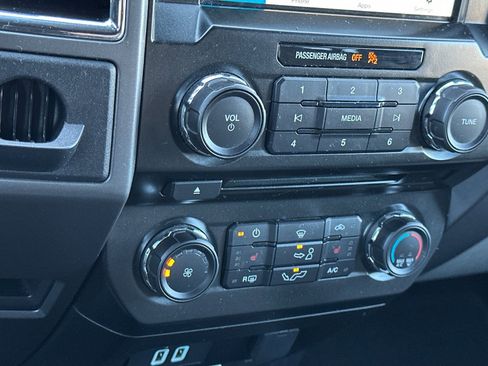 Used 2016 Ford F150 XLT w/ Equipment Group 302A Luxury image 20