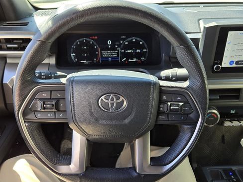Used 2024 Toyota Tacoma TRD Off-Road AWD/4WD image 20