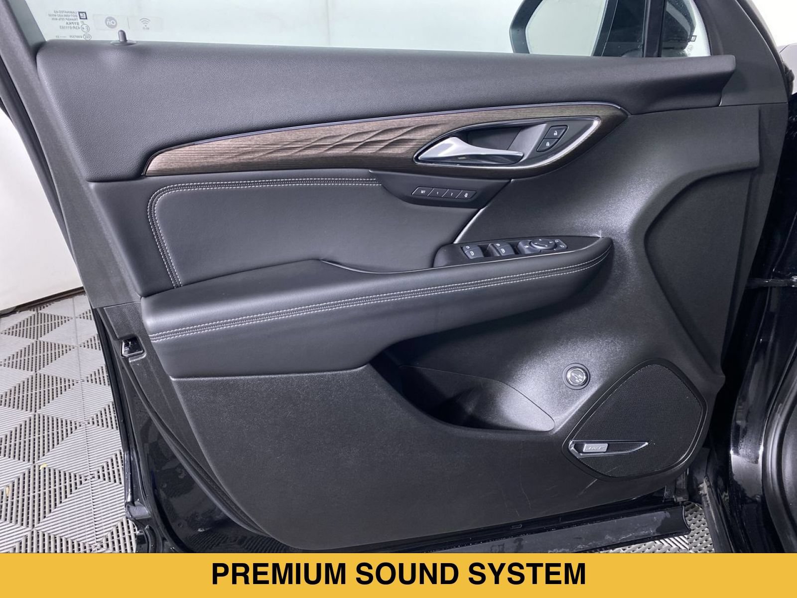 Certified 2023 Buick Envision Avenir AWD/4WD image 13