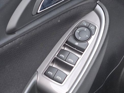 Used 2024 Chevrolet Malibu LT image 17