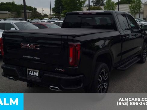 Used 2023 GMC Sierra 1500 AT4 w/ AT4 Premium Package AWD/4WD image 5