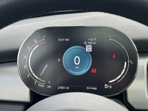 Used 2024 MINI Cooper 2-Door Hardtop image 29