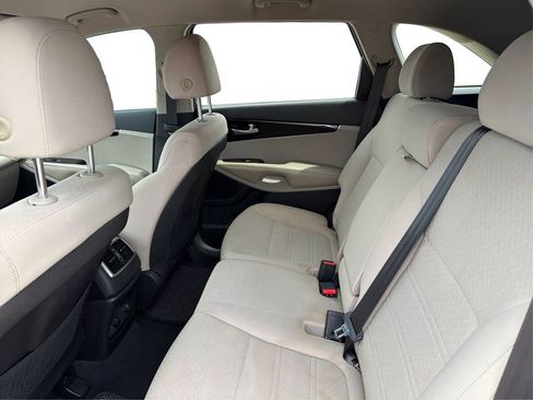 Used 2019 Kia Sorento AWD w/ Option Group 020 image 11