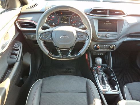 Used 2023 Chevrolet TrailBlazer RS image 11