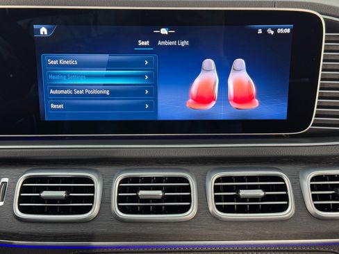 Used 2024 Mercedes-Benz GLE 53 AMG AMG GLE 53 w/ Driver Assist Pa image 32