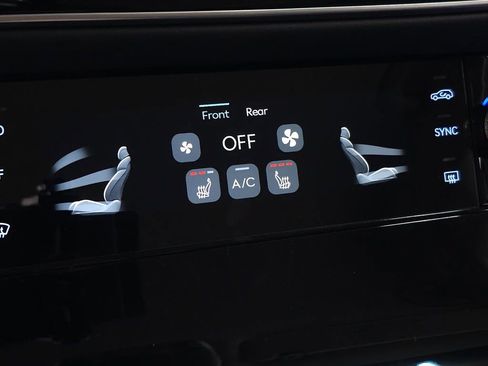 New 2026 Genesis GV70 2.5T AWD/4WD image 25