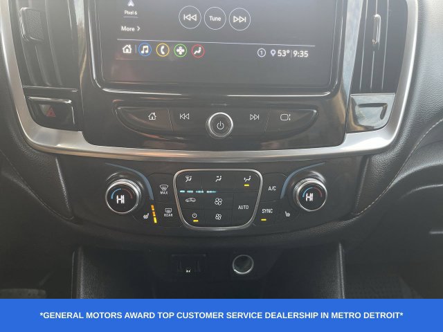 Used 2020 Chevrolet Traverse LT w/ LPO, Blackout Package AWD/4WD image 18