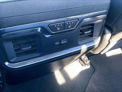 Used 2024 Chevrolet Silverado 2500 High Country w/ High Country Premium Package AWD/4WD image 11