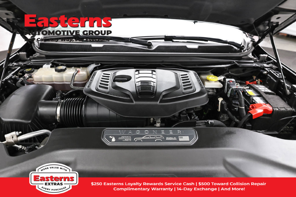 Used 2024 Jeep Wagoneer Series III w/ Premium Group I AWD/4WD image 8