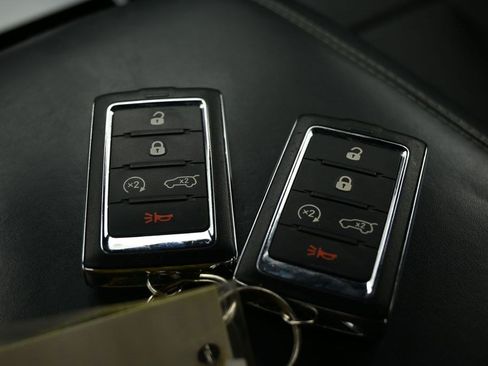 Used 2023 Jeep Grand Cherokee Overland AWD/4WD image 24