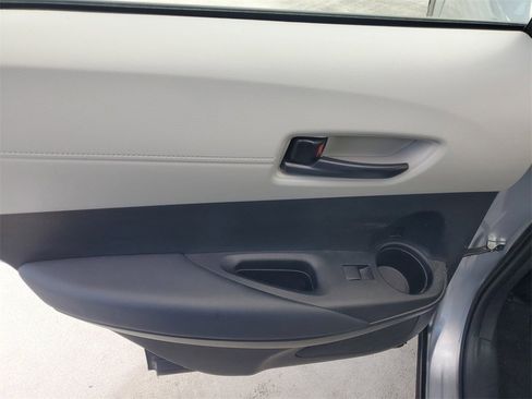 Used 2023 Toyota Corolla Cross L image 14