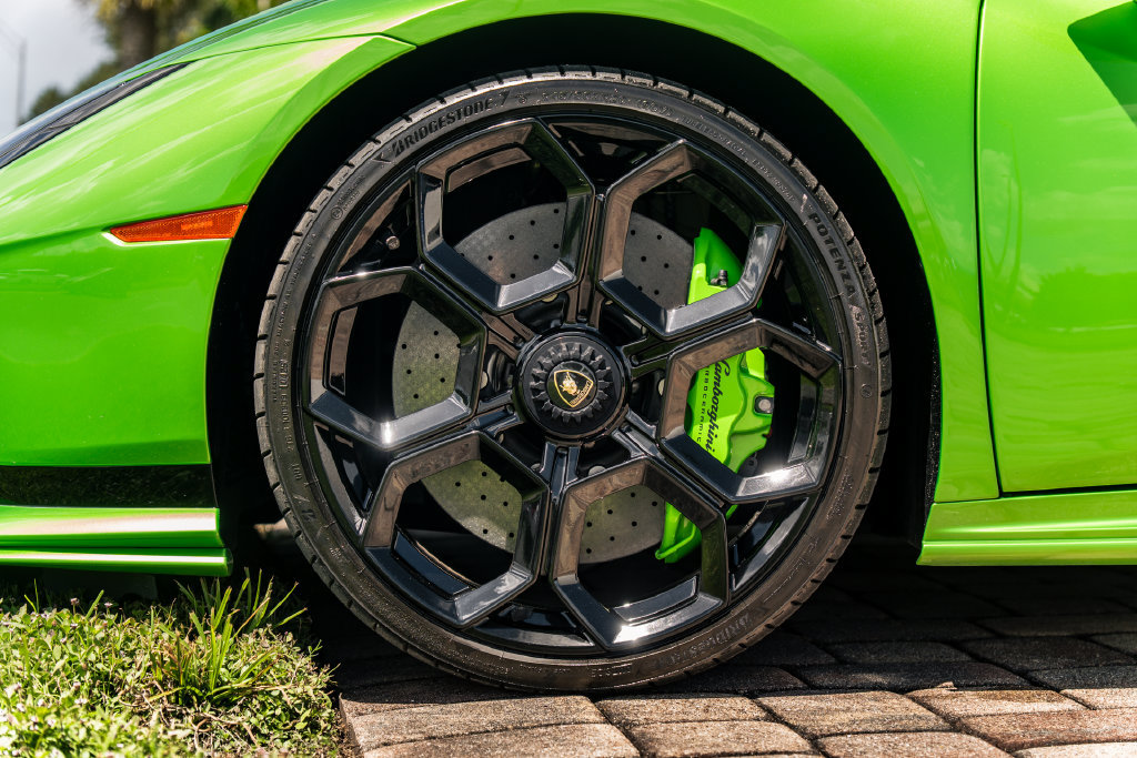 Used 2024 Lamborghini Huracan Tecnica RWD image 15