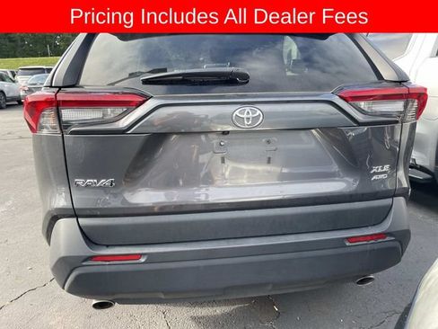 Used 2025 Toyota RAV4 XLE AWD/4WD image 5