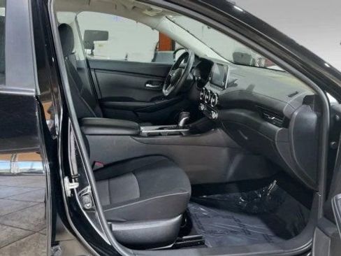 Used 2020 Nissan Sentra SV image 13