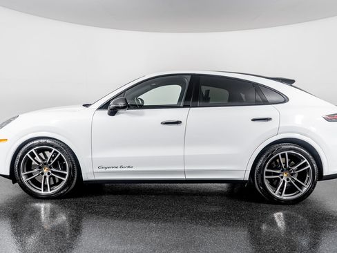 Used 2023 Porsche Cayenne Turbo w/ Premium Package Plus (PI3) image 16