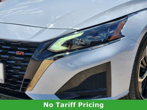 Used 2024 Nissan Altima 2.5 SR FWD image 6