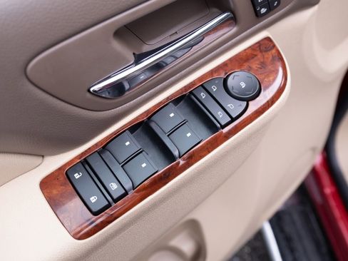 Used 2014 Chevrolet Tahoe LTZ image 15