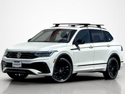 Used 2022 Volkswagen Tiguan SE R-Line