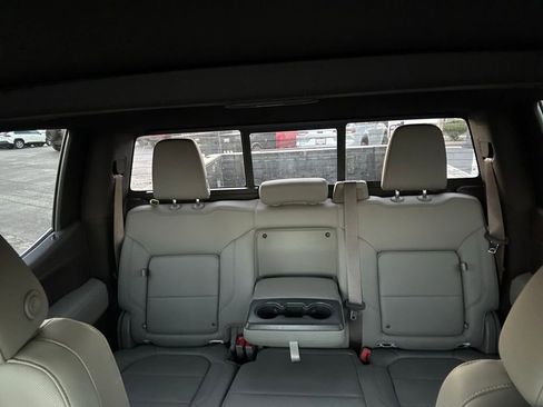 Used 2022 GMC Sierra 1500 SLT image 25