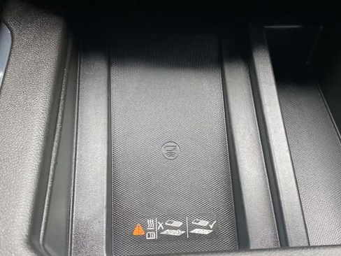 Used 2022 Chevrolet Silverado 2500 High Country w/ Safety Package II image 27