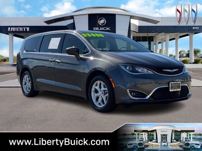 Used 2020 Chrysler Pacifica Touring w/ Tire & Wheel Group