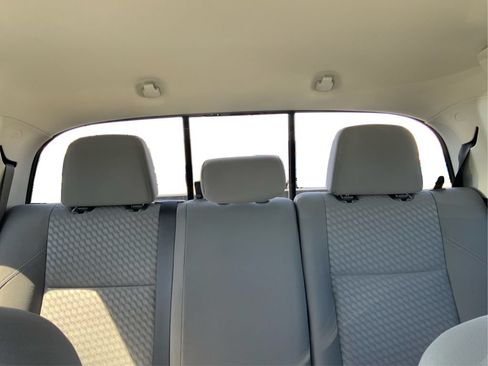 Used 2021 Toyota Tacoma SR5 AWD/4WD image 14