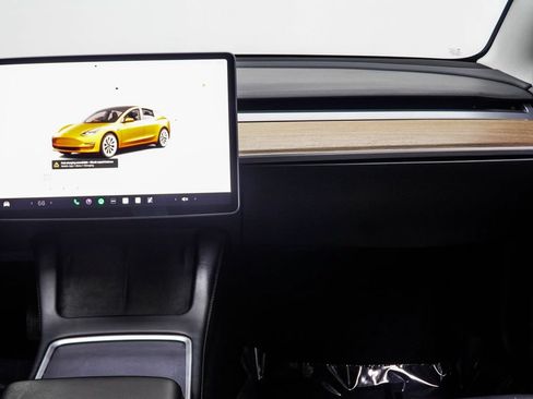 Used 2023 Tesla Model 3 Standard Range RWD image 19