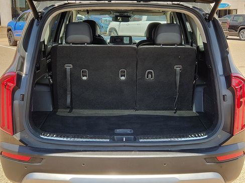 Used 2022 Kia Telluride SX w/ SX Prestige Package AWD/4WD image 9