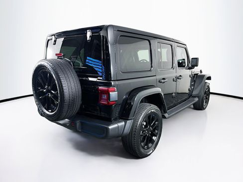 Used 2023 Jeep Wrangler Sahara w/ Cold Weather Group image 9