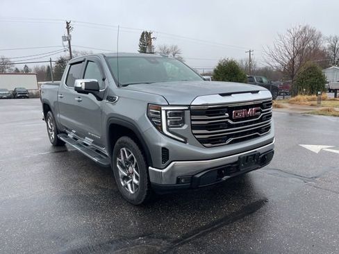 Used 2023 GMC Sierra 1500 SLT w/ SLT Premium Package image 7