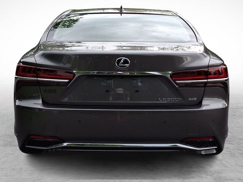 Used 2020 Lexus LS 500h AWD image 5