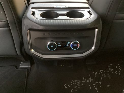 New 2025 Ford Expedition Active image 52