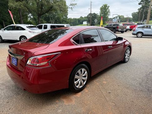 Used 2015 Nissan Altima 2.5 S w/ Power Driver Seat Package FWD image 4