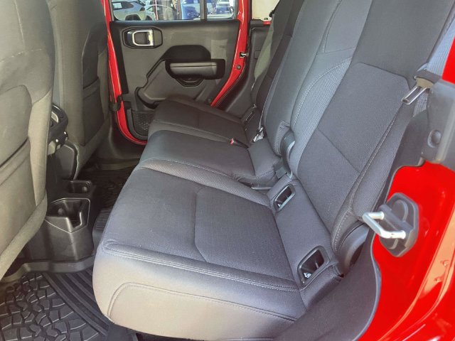 Used 2021 Jeep Gladiator Sport AWD/4WD image 13