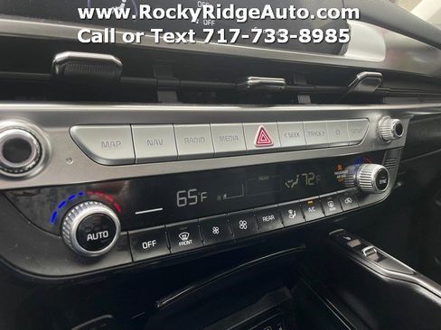 Used 2025 Kia Telluride S image 16