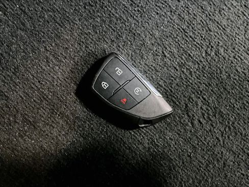 Used 2025 Chevrolet Colorado ZR2 w/ Midnight Edition image 31