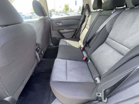 Used 2025 Nissan Rogue SV FWD image 10