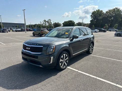 Certified 2022 Kia Telluride EX w/ EX Premium Package FWD image 13