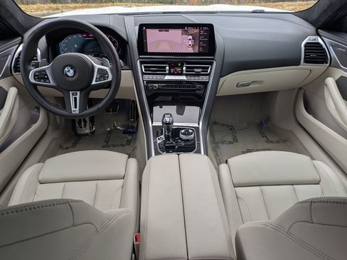 Used 2025 BMW M850i xDrive image 23